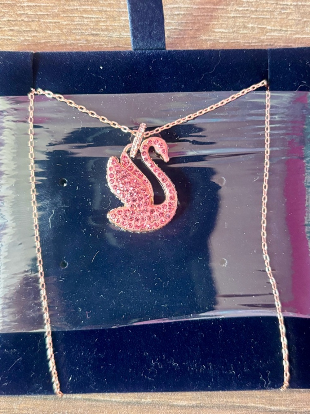 💎 Swarovski Iconic pink crystal swan pendant necklace 5647552 - Picture 6 of 6